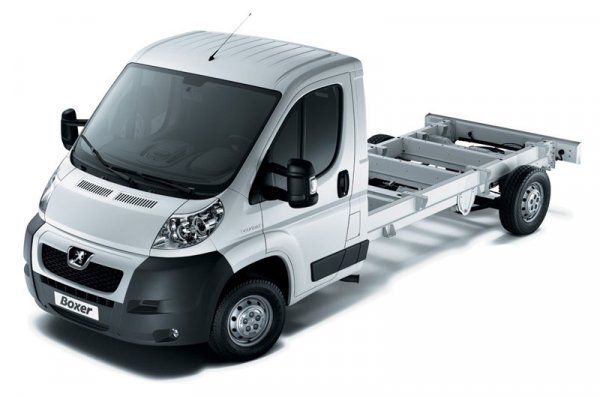 peugeot-boxer-cargo.jpg