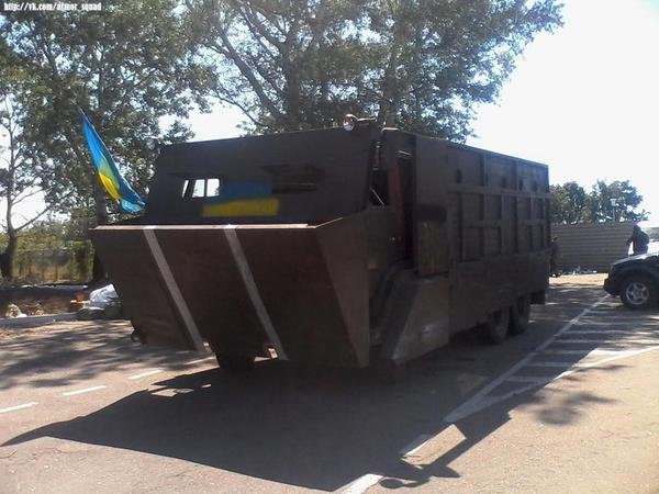 Bv96GwtCQAAg1de.jpg